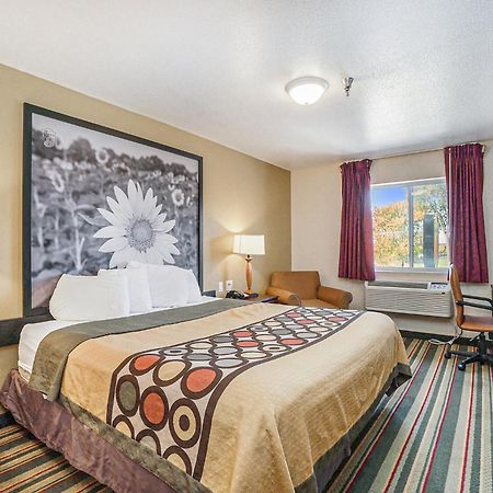 Super 8 By Wyndham Mt. Pleasant Ξενοδοχείο Mount Pleasant Εξωτερικό φωτογραφία