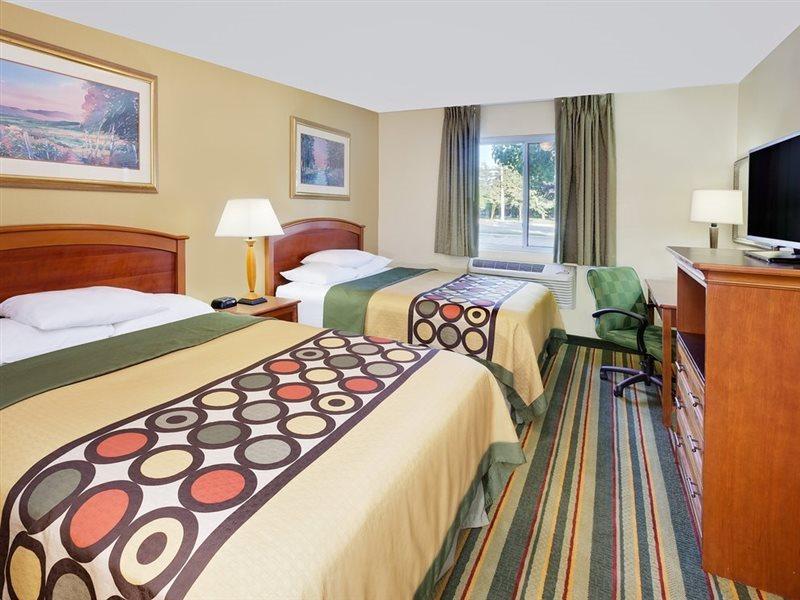 Super 8 By Wyndham Mt. Pleasant Ξενοδοχείο Mount Pleasant Εξωτερικό φωτογραφία