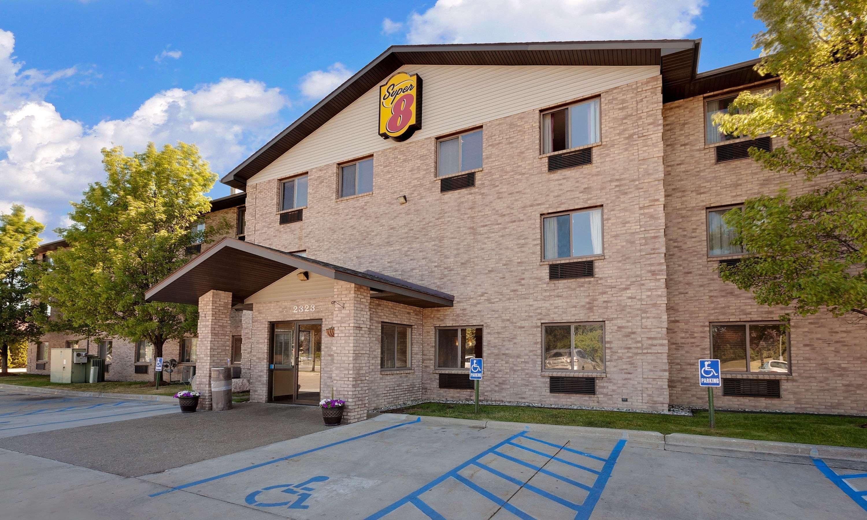 Super 8 By Wyndham Mt. Pleasant Ξενοδοχείο Mount Pleasant Εξωτερικό φωτογραφία