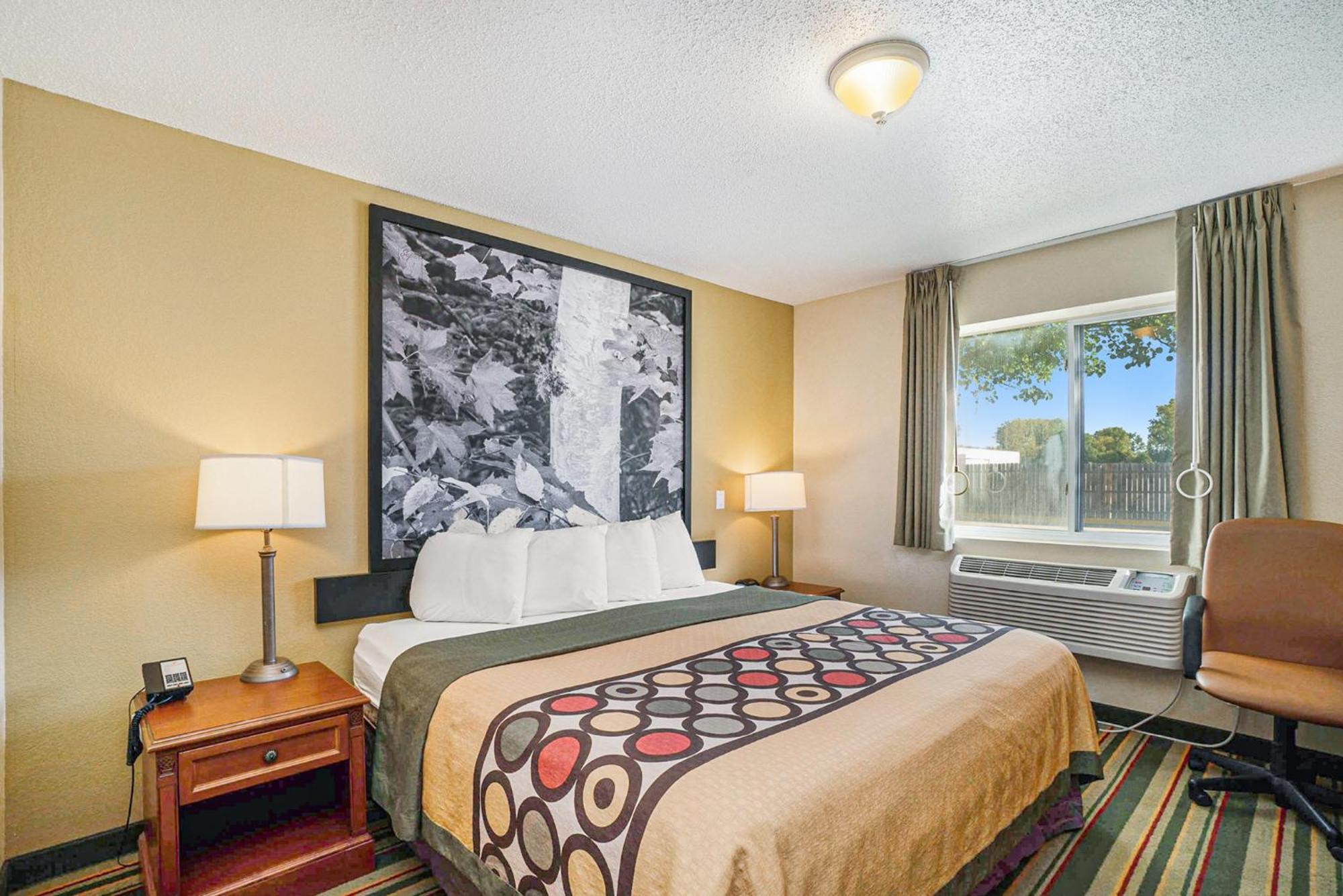 Super 8 By Wyndham Mt. Pleasant Ξενοδοχείο Mount Pleasant Εξωτερικό φωτογραφία