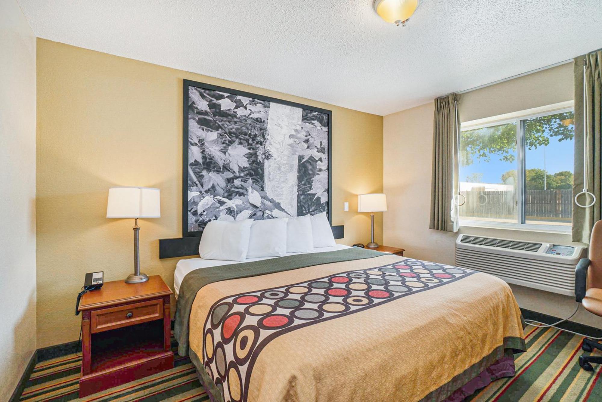 Super 8 By Wyndham Mt. Pleasant Ξενοδοχείο Mount Pleasant Εξωτερικό φωτογραφία