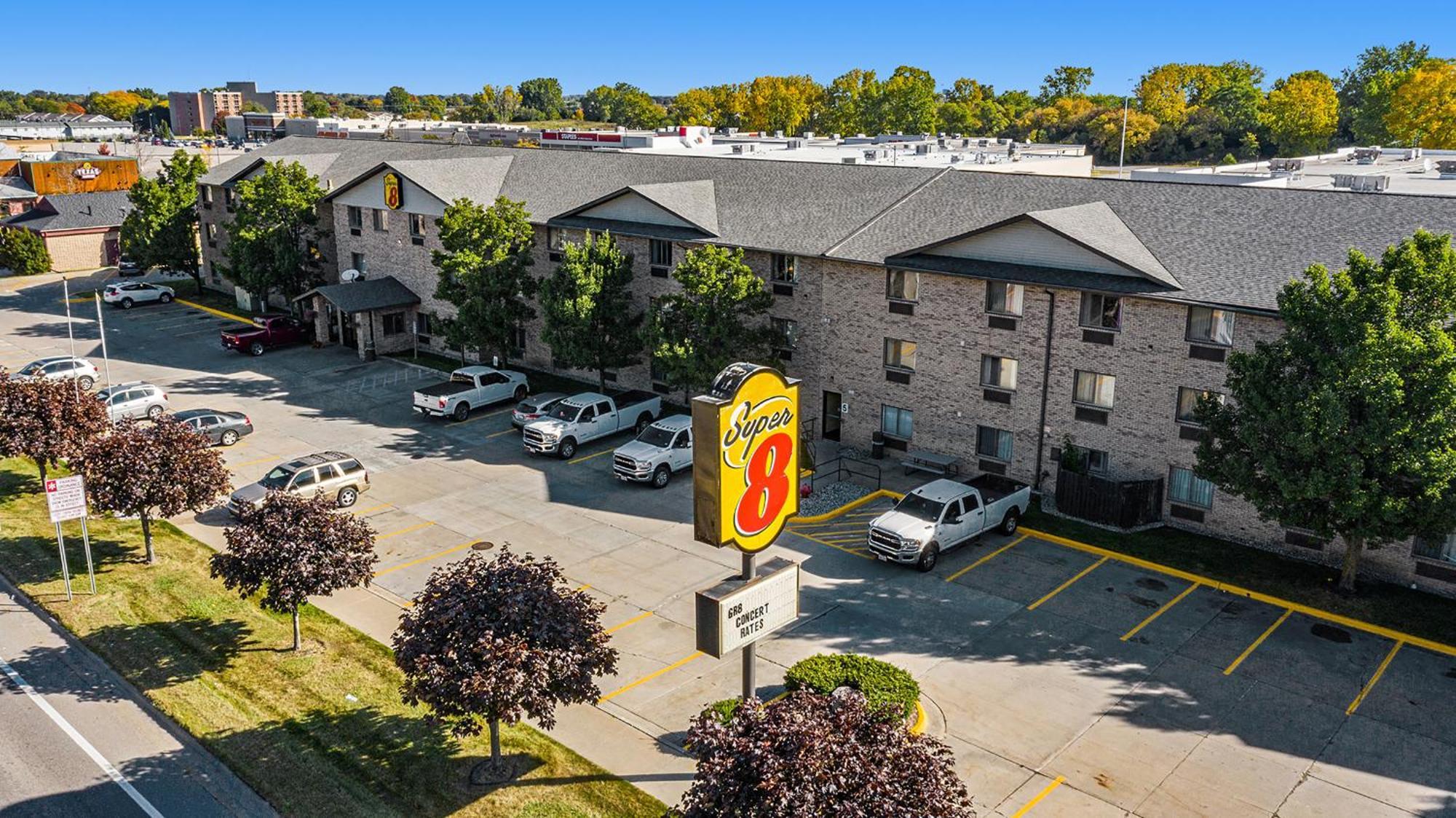 Super 8 By Wyndham Mt. Pleasant Ξενοδοχείο Mount Pleasant Εξωτερικό φωτογραφία